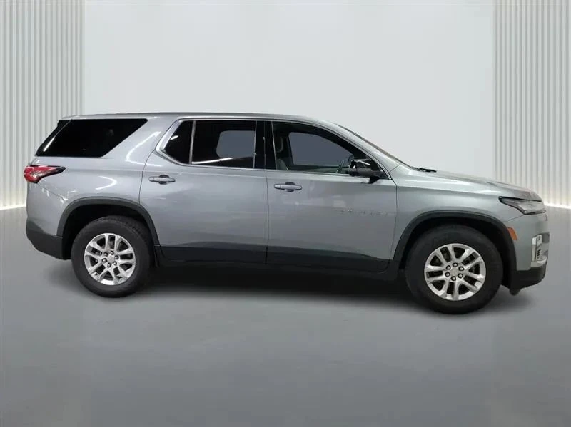 2023 Chevrolet Traverse - Image 6 of 12