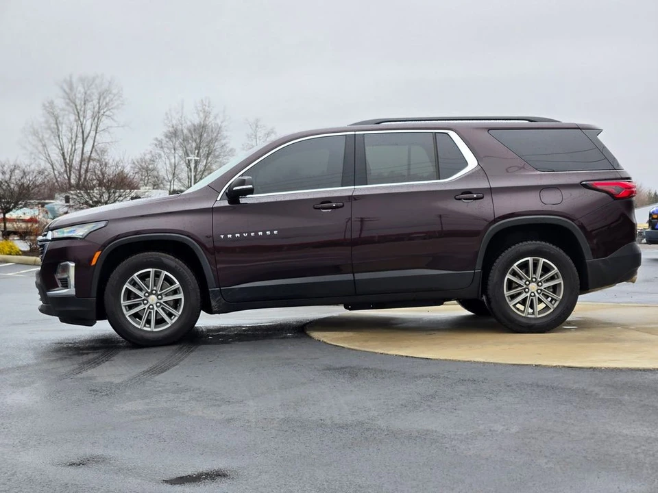 2023 Chevrolet Traverse - Image 4 of 12