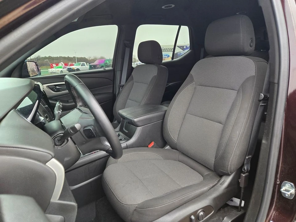 2023 Chevrolet Traverse - Image 11 of 12
