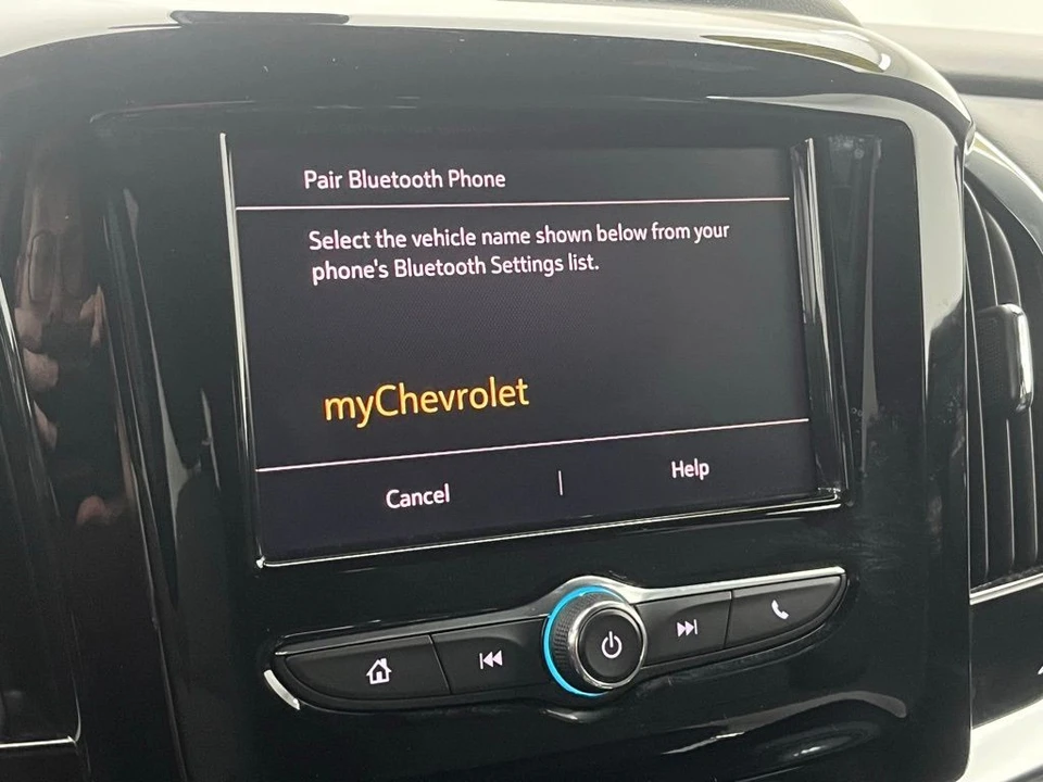 2023 Chevrolet Traverse - Image 4 of 12