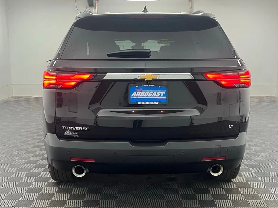 2023 Chevrolet Traverse - Image 9 of 12