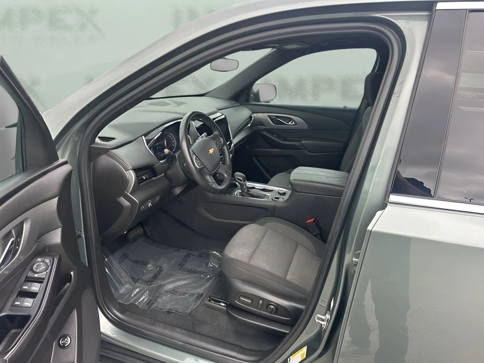 2023 Chevrolet Traverse - Image 9 of 21