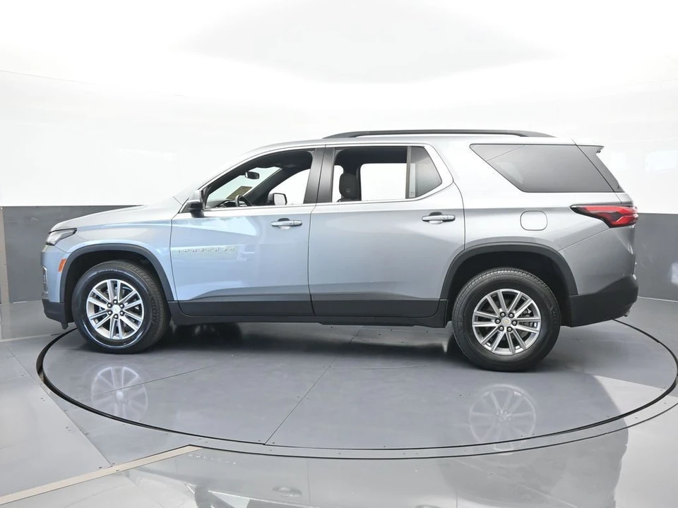 2023 Chevrolet Traverse - Image 3 of 12