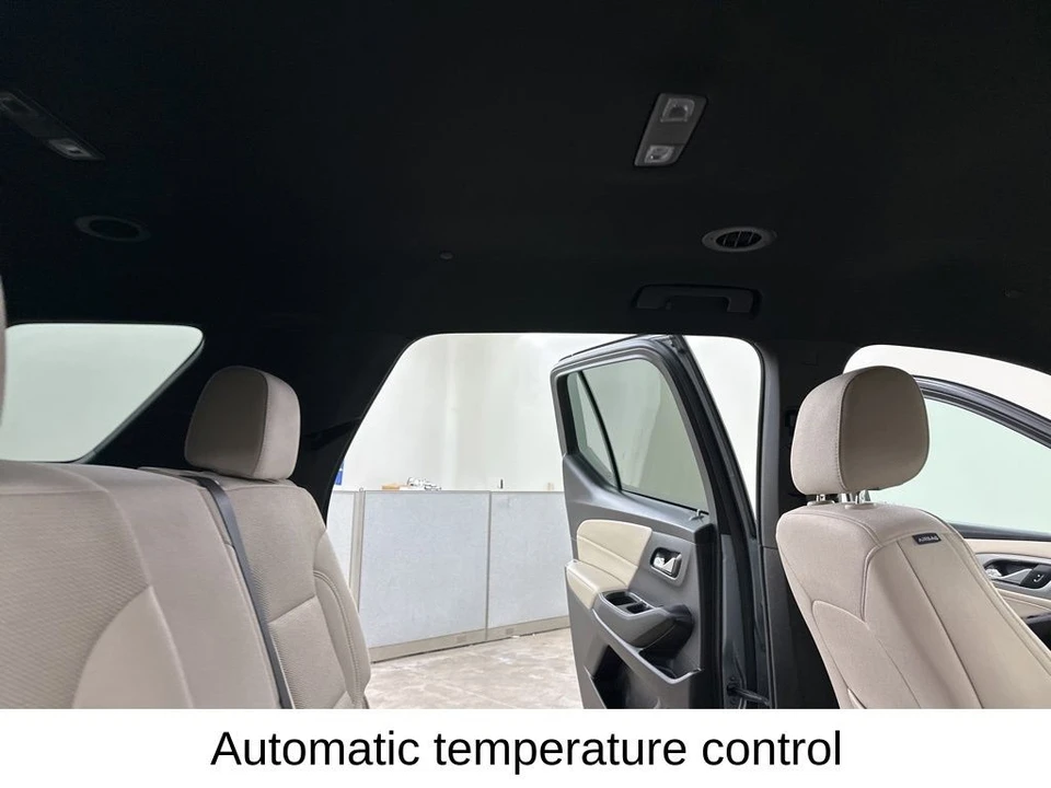 2023 Chevrolet Traverse - Image 26 of 31