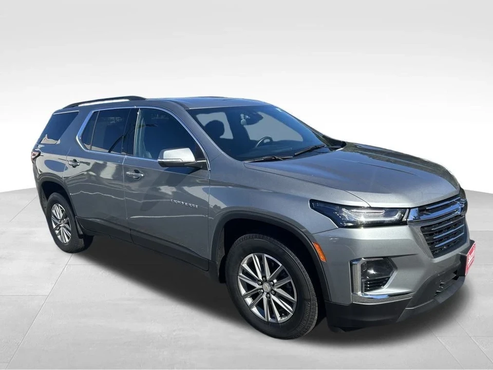 2023 Chevrolet Traverse - Image 8 of 12