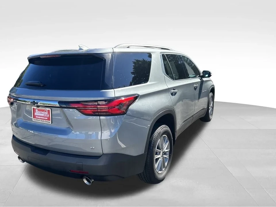 2023 Chevrolet Traverse - Image 5 of 12