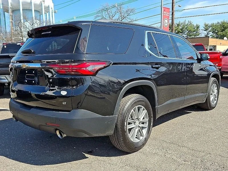 2023 Chevrolet Traverse - Image 7 of 12