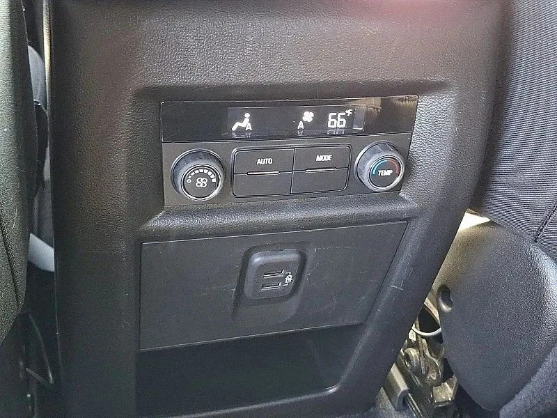 2023 Chevrolet Traverse - Image 12 of 12