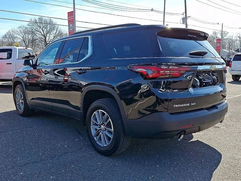 2023 Chevrolet Traverse - Image 5 of 12