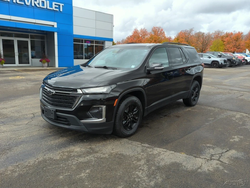 2023 Chevrolet Traverse - Image 2 of 19