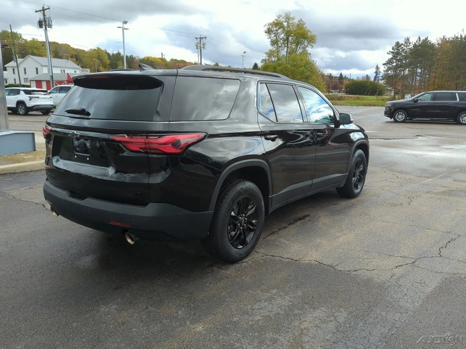 2023 Chevrolet Traverse - Image 4 of 19