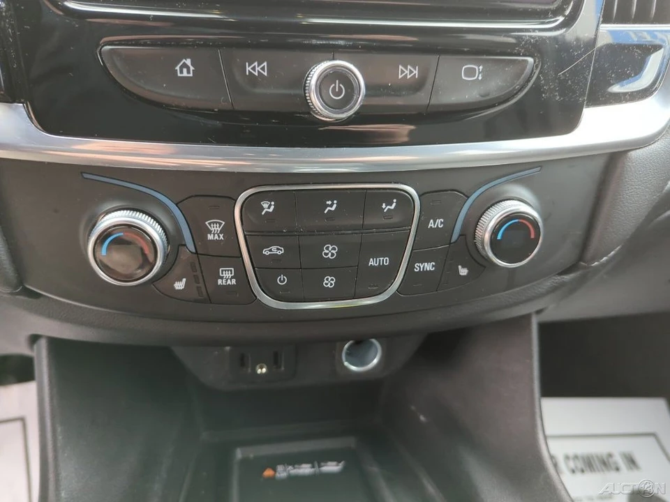 2023 Chevrolet Traverse - Image 14 of 19