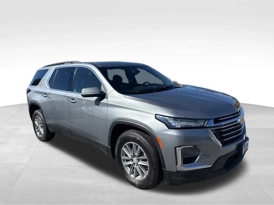 2023 Chevrolet Traverse - Image 8 of 12