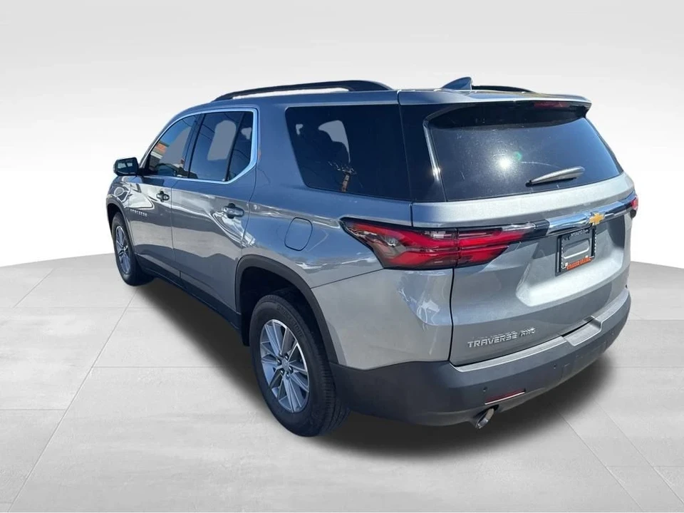 2023 Chevrolet Traverse - Image 3 of 12