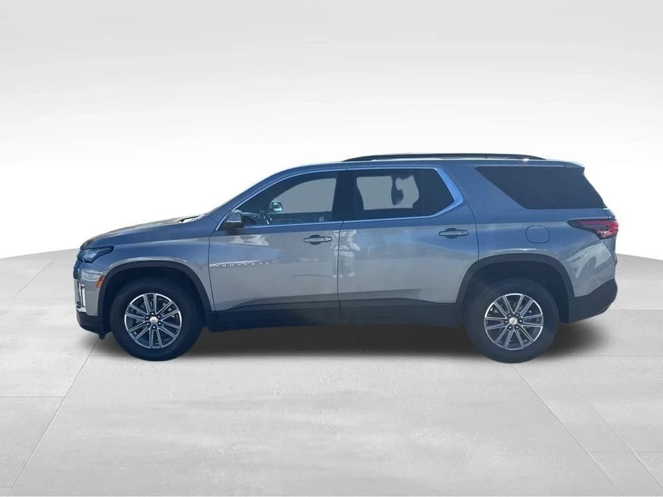 2023 Chevrolet Traverse - Image 2 of 12