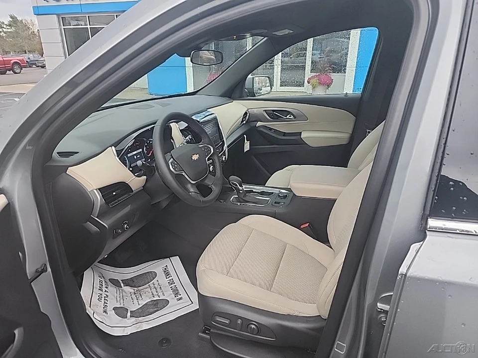 2023 Chevrolet Traverse - Image 10 of 12