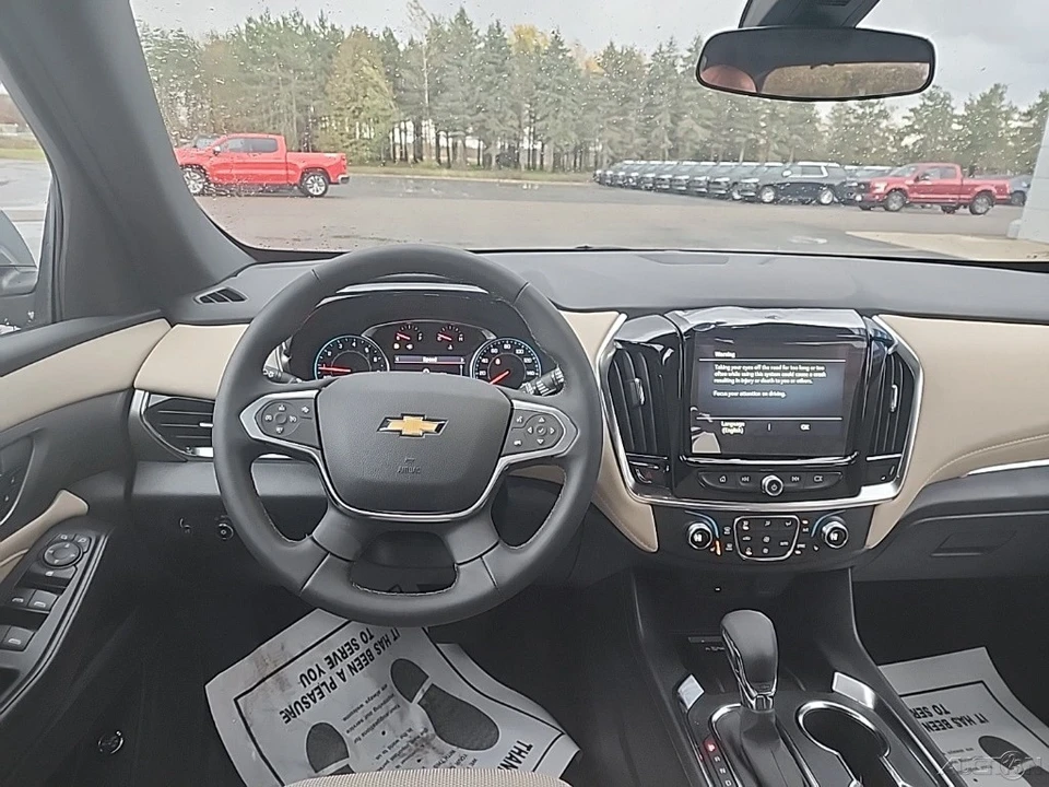 2023 Chevrolet Traverse - Image 9 of 12