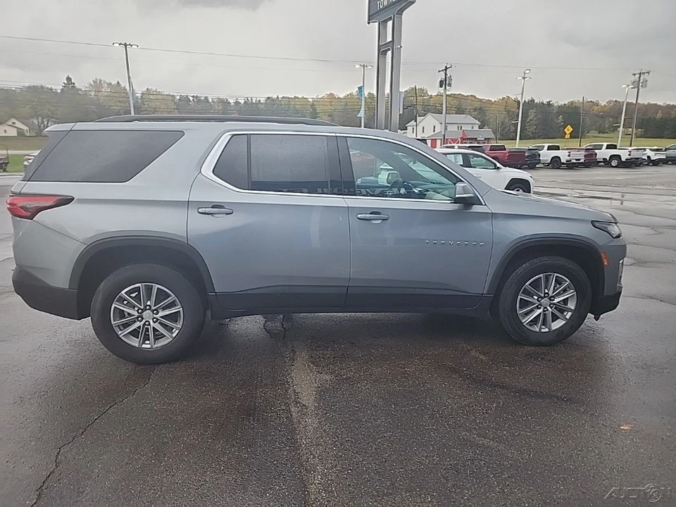 2023 Chevrolet Traverse - Image 8 of 12