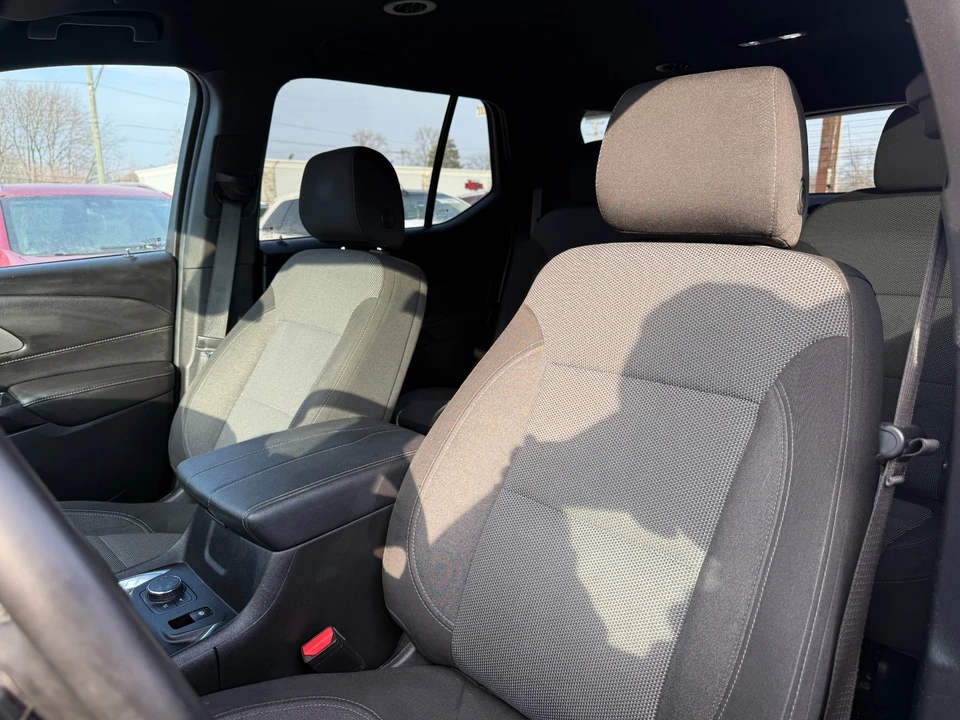 2023 Chevrolet Traverse - Image 17 of 20