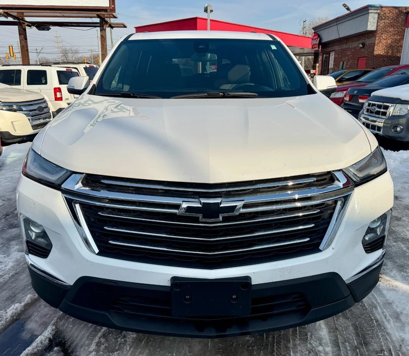 2023 Chevrolet Traverse - Image 2 of 20