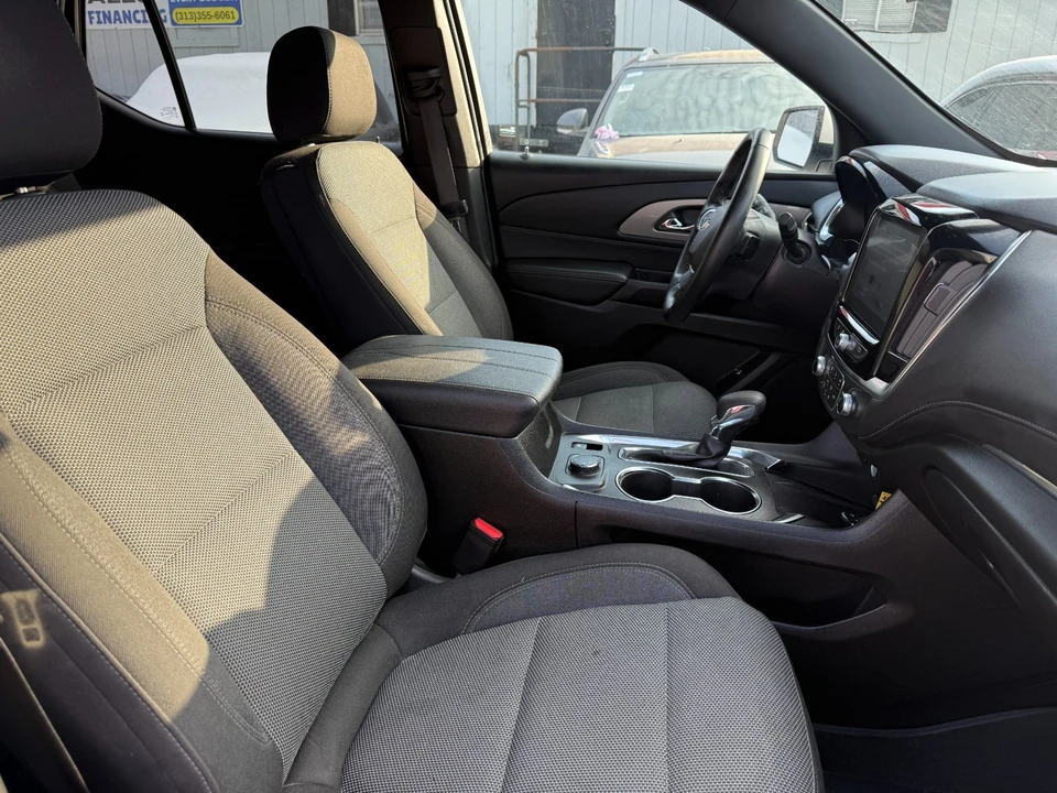 2023 Chevrolet Traverse - Image 16 of 20