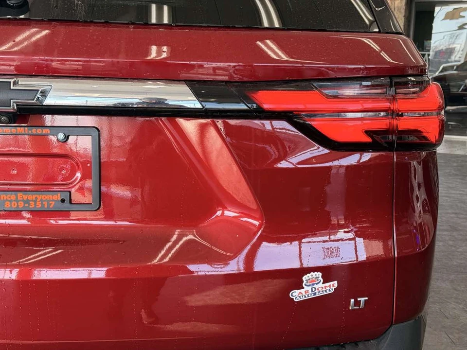 2023 Chevrolet Traverse - Image 17 of 21