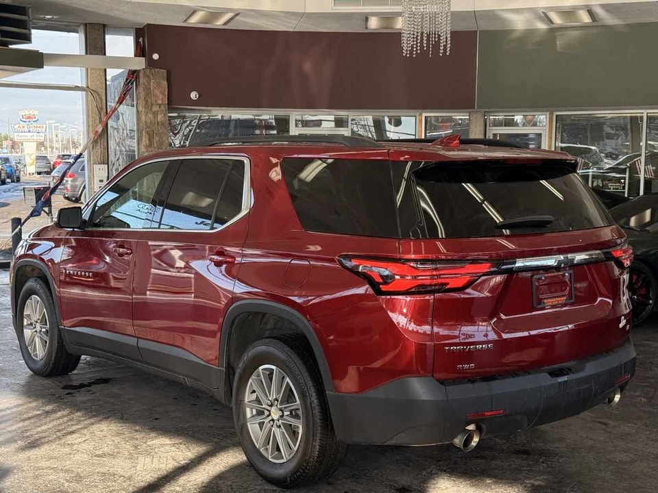 2023 Chevrolet Traverse - Image 13 of 21
