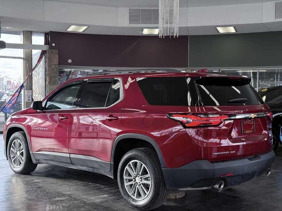2023 Chevrolet Traverse - Image 12 of 21