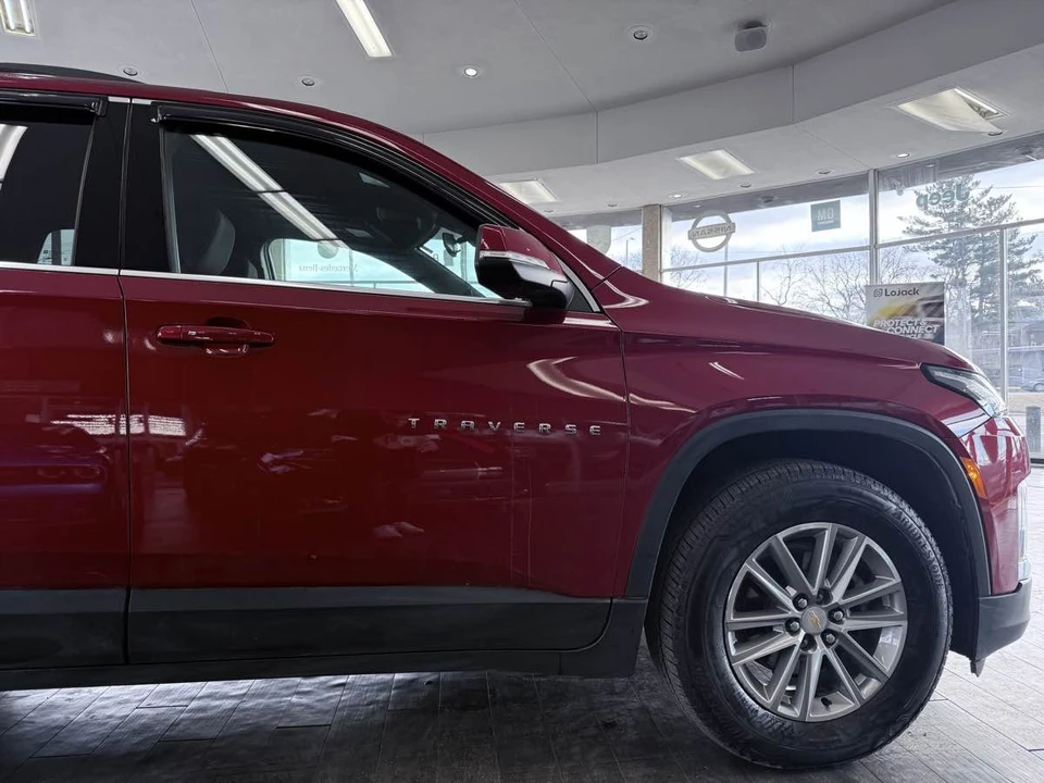 2023 Chevrolet Traverse - Image 6 of 21