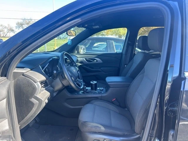 2023 Chevrolet Traverse - Image 4 of 5