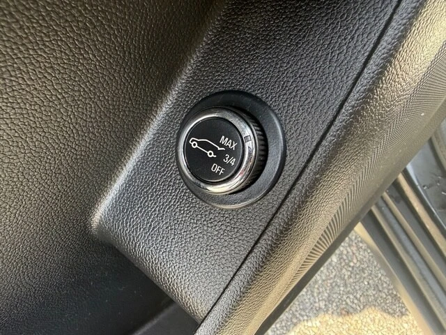 2023 Chevrolet Traverse - Image 13 of 21