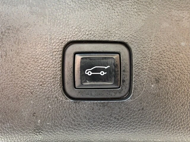 2023 Chevrolet Traverse - Image 19 of 21