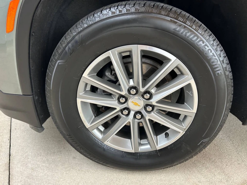 2023 Chevrolet Traverse - Image 19 of 21