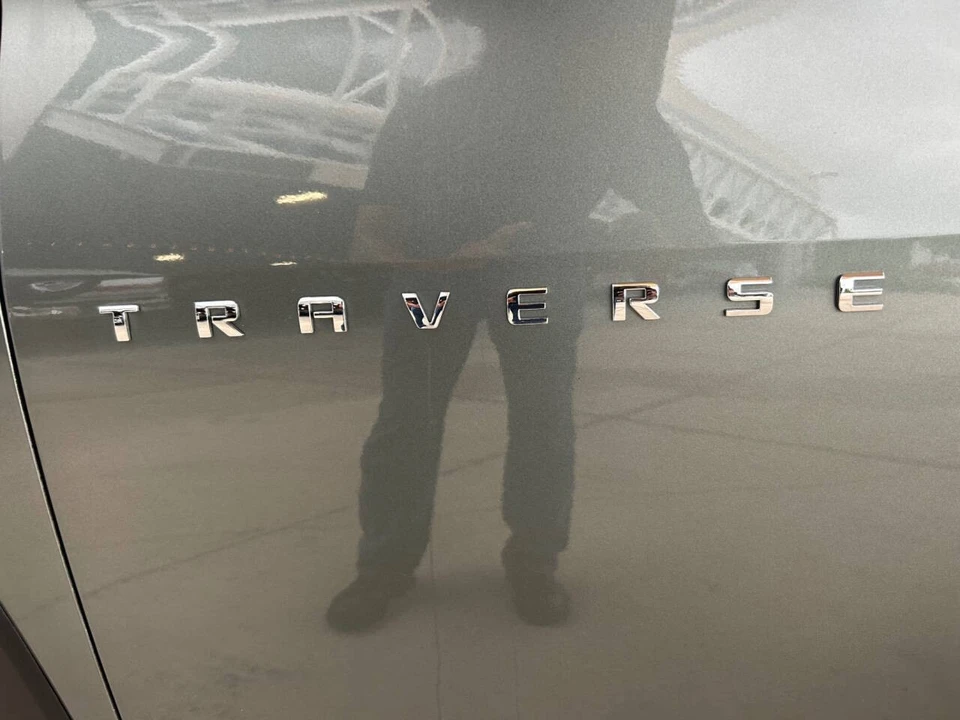2023 Chevrolet Traverse - Image 20 of 21
