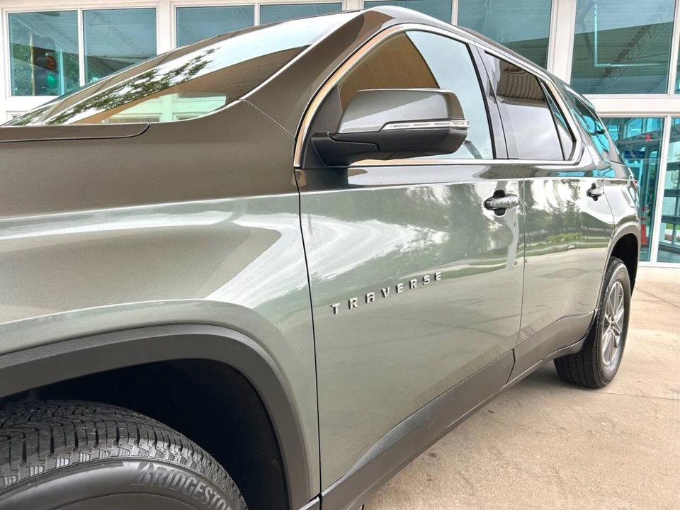 2023 Chevrolet Traverse - Image 12 of 12