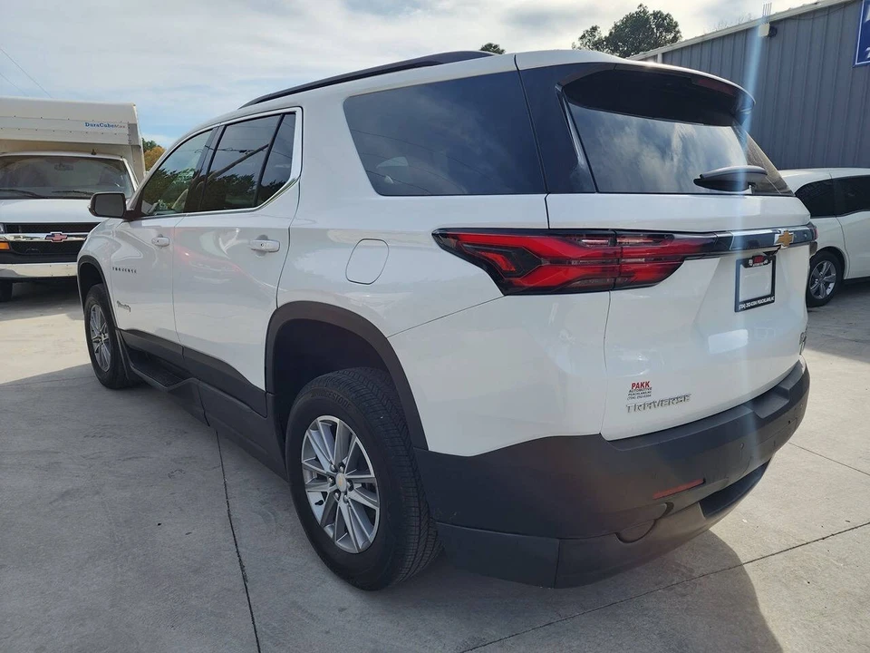 2023 Chevrolet Traverse - Image 5 of 21
