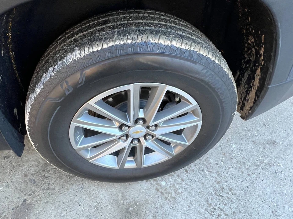 2023 Chevrolet Traverse - Image 12 of 21