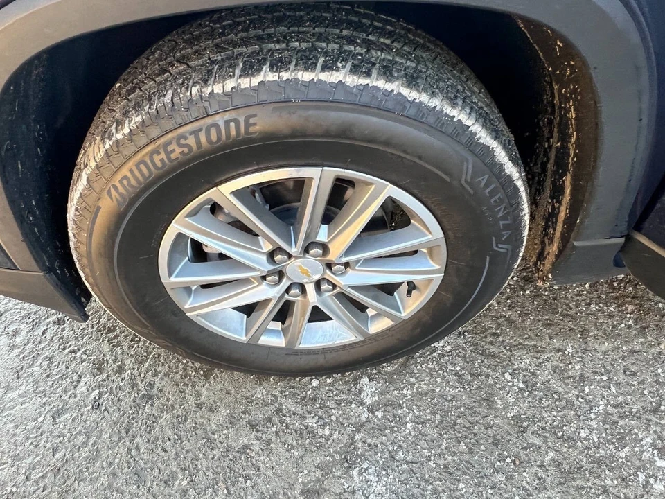 2023 Chevrolet Traverse - Image 13 of 21