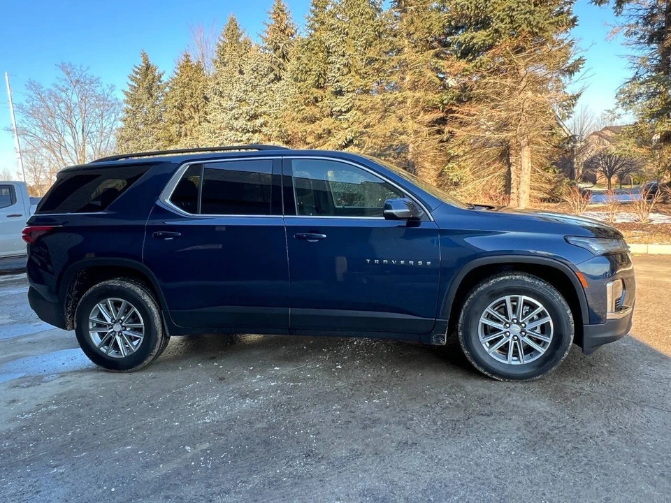 2023 Chevrolet Traverse - Image 6 of 21