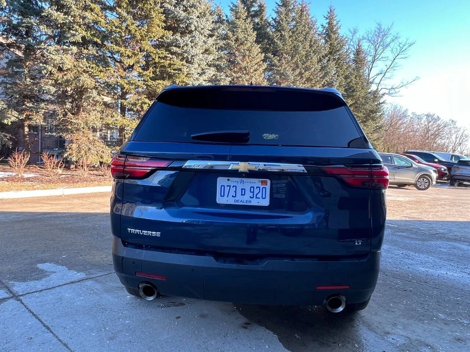 2023 Chevrolet Traverse - Image 8 of 21