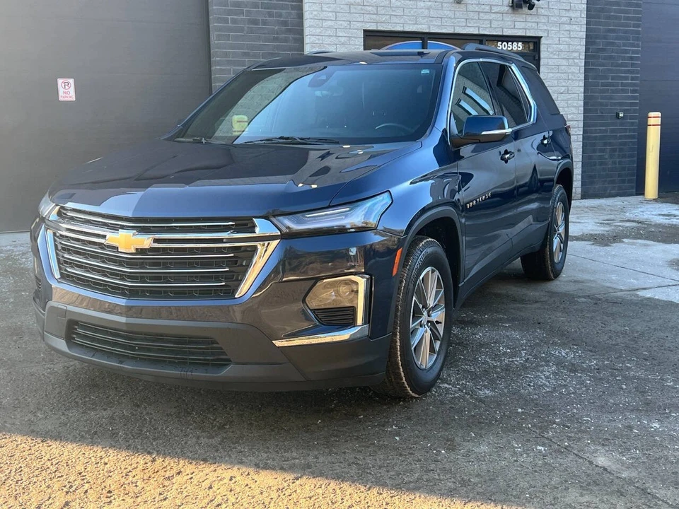 2023 Chevrolet Traverse - Image 4 of 21