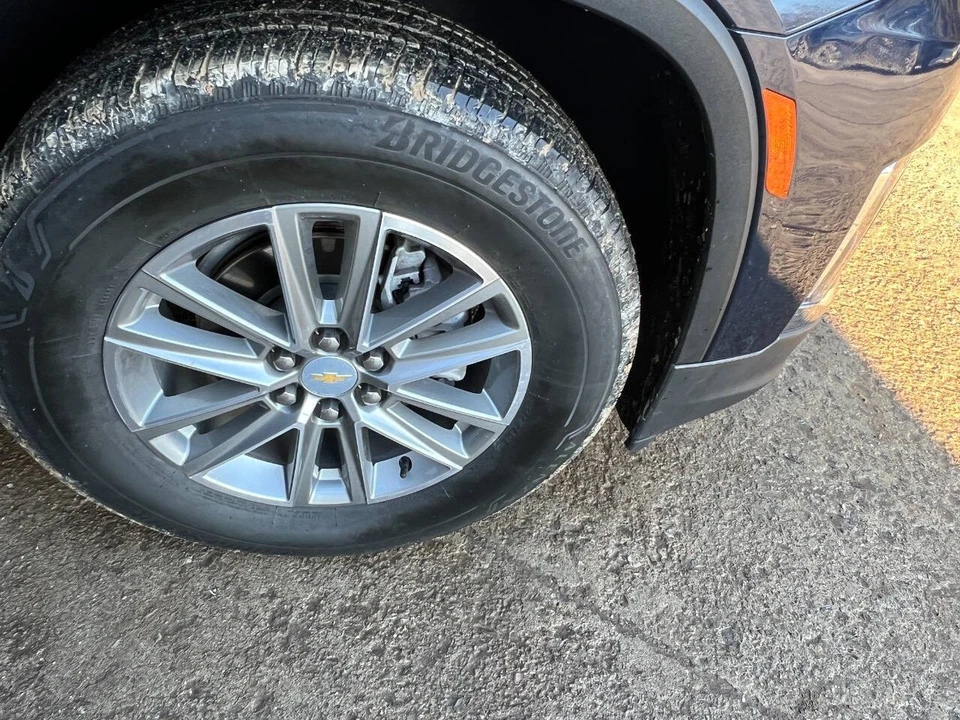2023 Chevrolet Traverse - Image 10 of 21