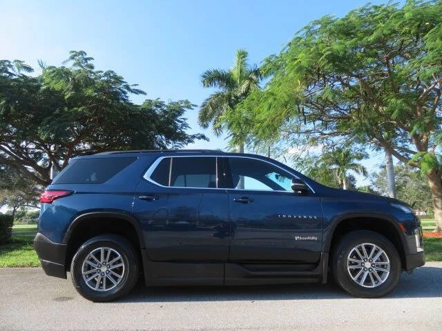 2023 Chevrolet Traverse - Image 7 of 12