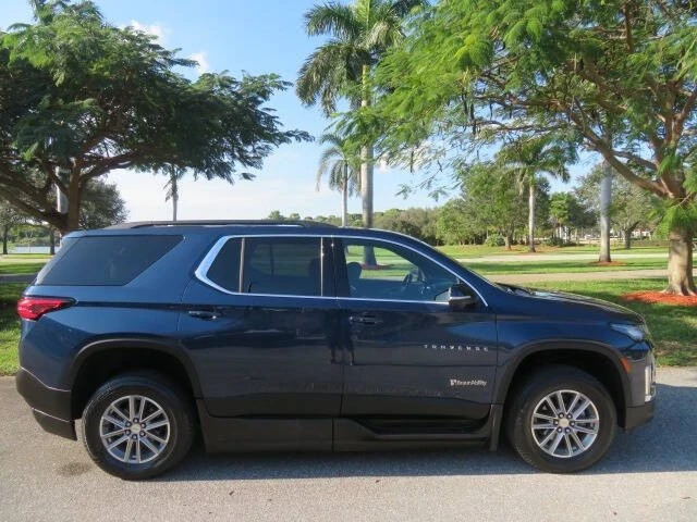 2023 Chevrolet Traverse - Image 17 of 21