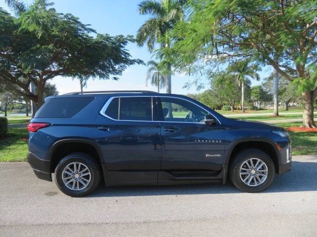 2023 Chevrolet Traverse - Image 8 of 12