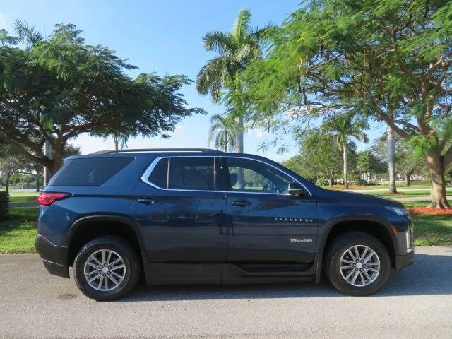 2023 Chevrolet Traverse - Image 6 of 12