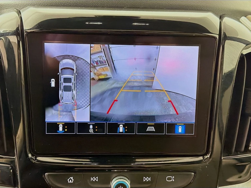 2023 Chevrolet Traverse - Image 18 of 21