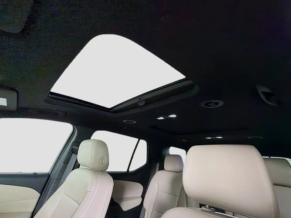 2023 Chevrolet Traverse - Image 15 of 21