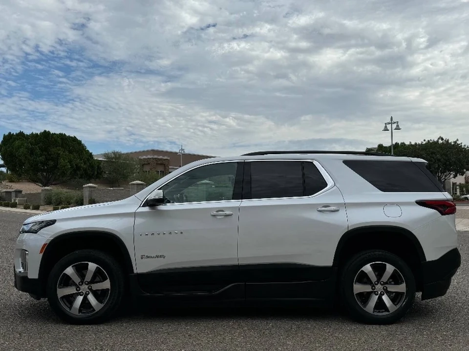 2023 Chevrolet Traverse - Image 11 of 15