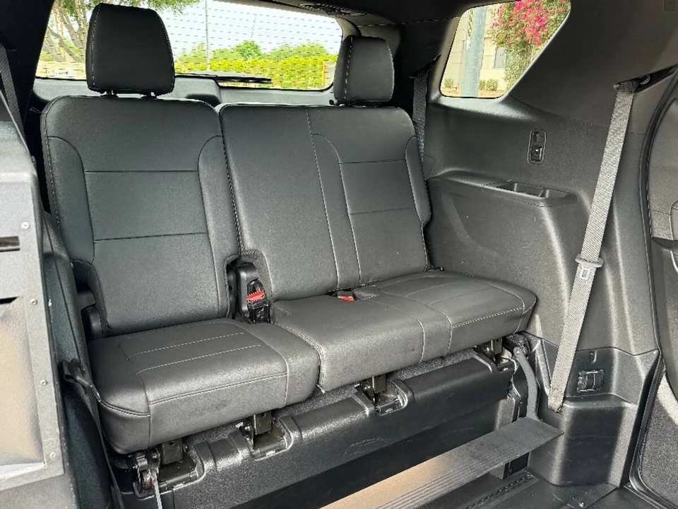2023 Chevrolet Traverse - Image 9 of 15